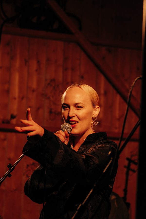 Monica Mac, konsertkväll på Lilla Björkö 2021