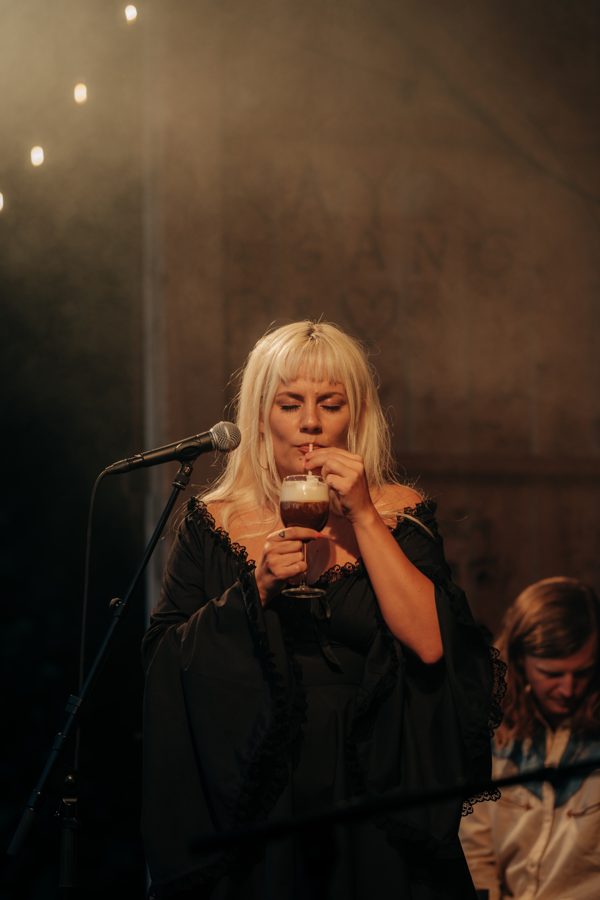 Maja Francis, konsertkväll på Lilla Björkö 2023