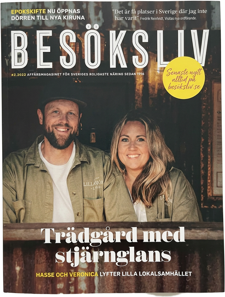 Omslaget till Besöksliv 2022 med Hasse och Veronica